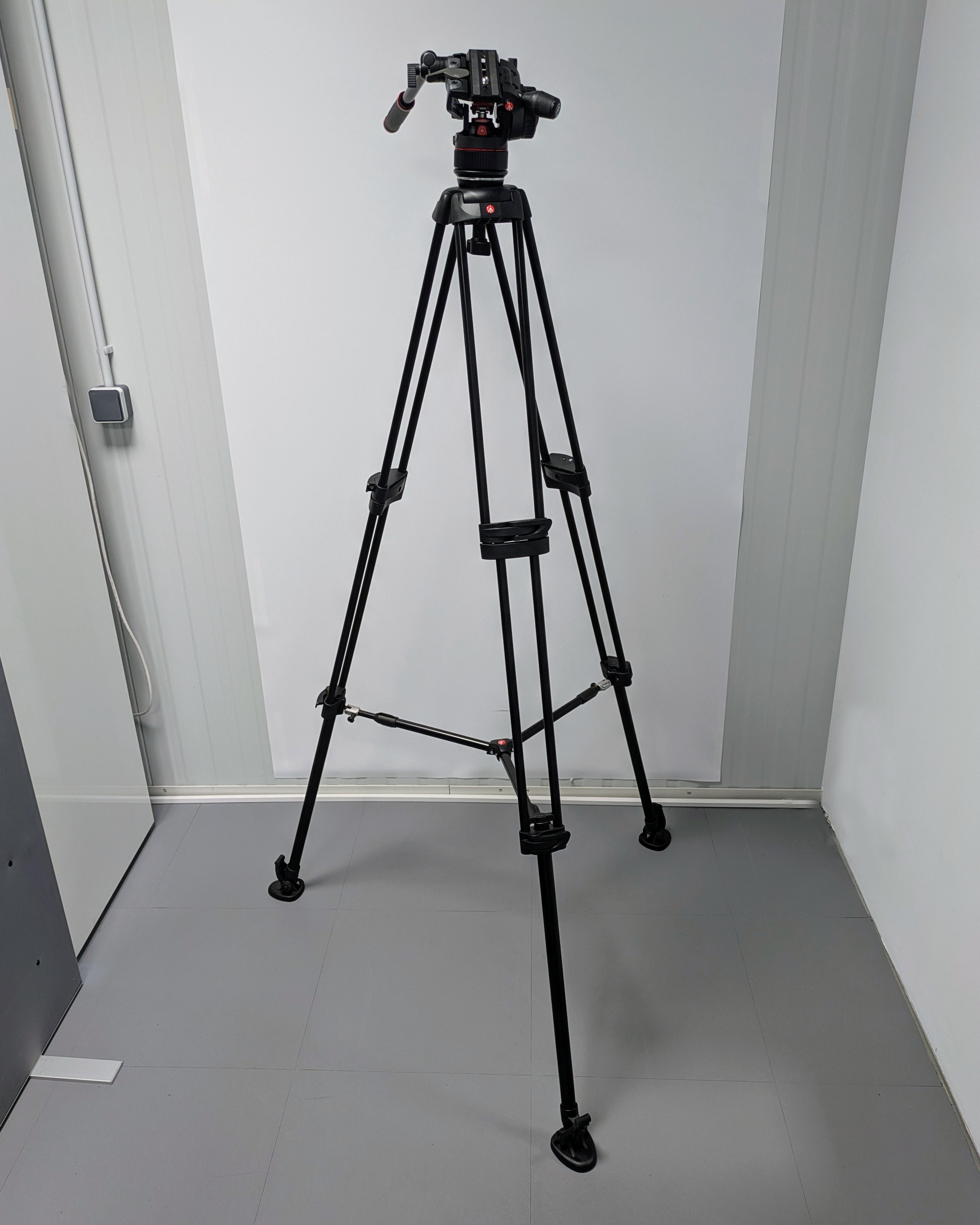 Manfrotto 546B Stativ + Nitrotech N8 Profi-Videostativ Set Topzustand #X40036*