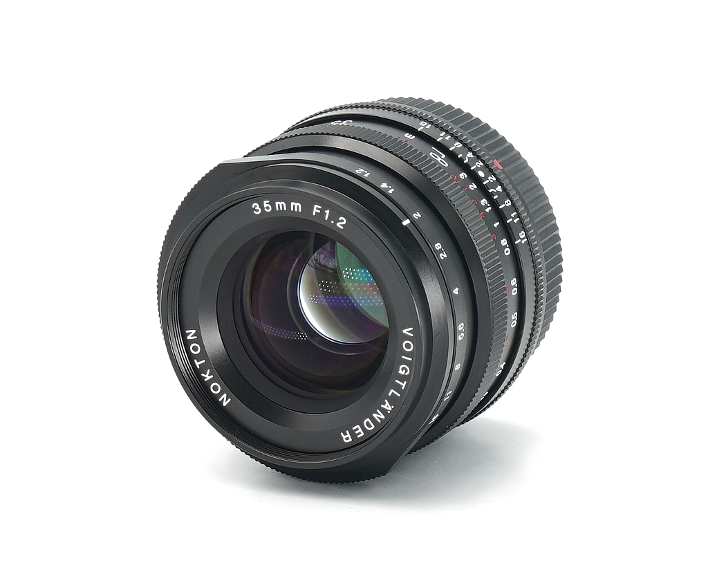Voigtländer Nokton 35mm 1.2 schwarz für Fujifilm X-Mount Ausstellungsstück #39957