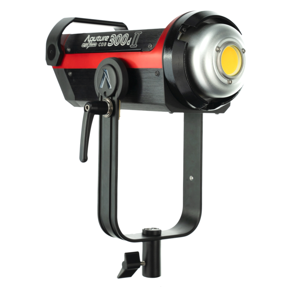 Aputure Light Storm C300d MKII Kit mit Tasche (V-Mount) Studioleuchte