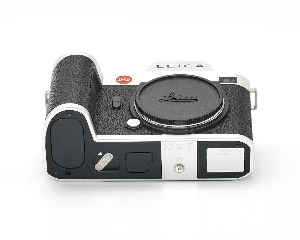 Leica SL2 Gehäuse 10896 SILBER , wie neu #48727**