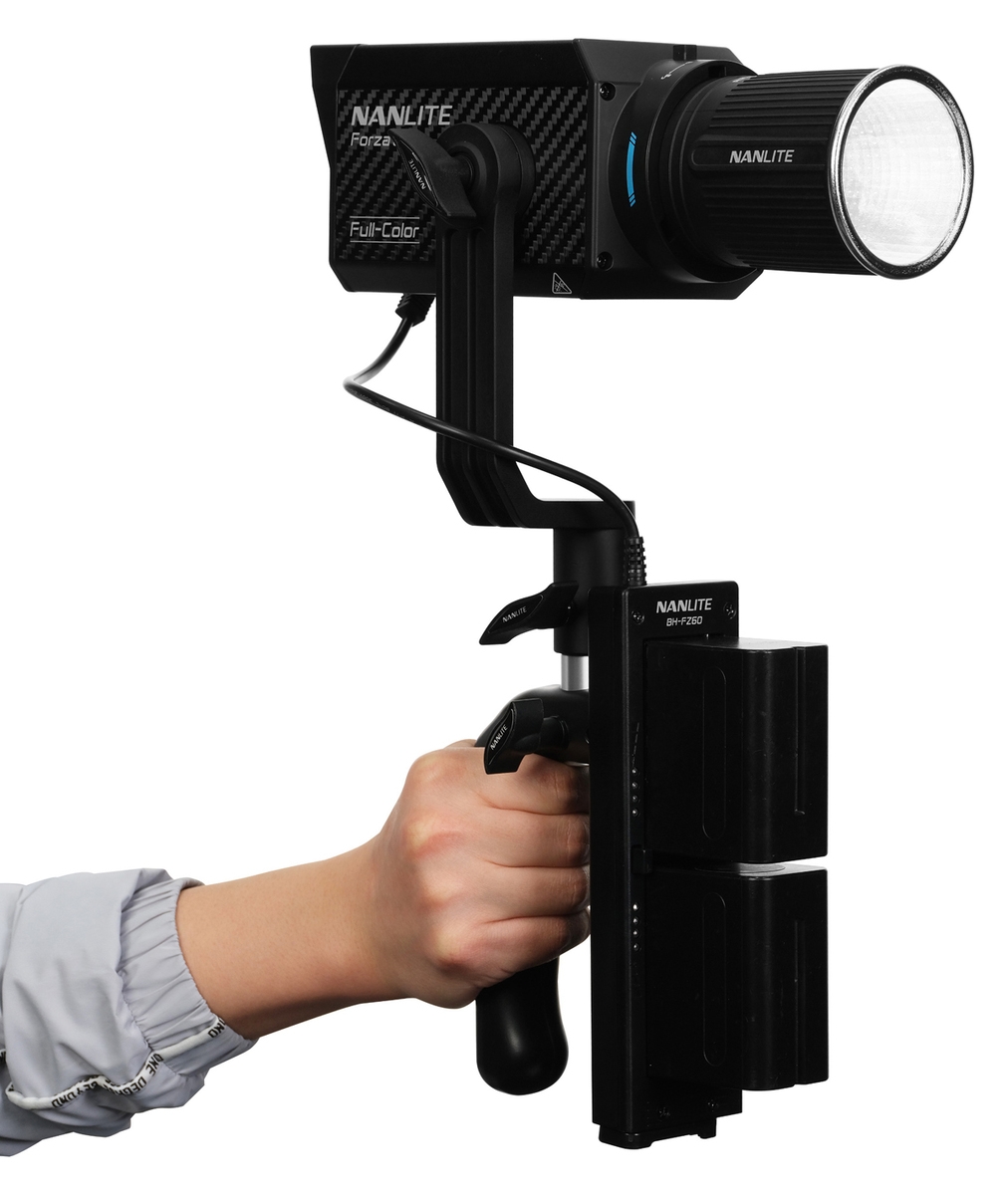 Nanlite FORZA 60C RGBLAC-LED Reportage und Studio-Scheinwerfer