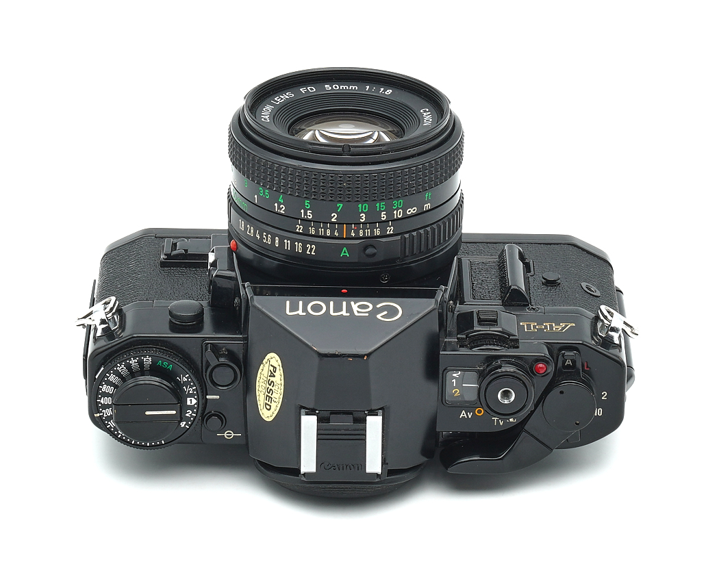 Spiegelreflexkamera, 50-mm-Objektiv, schwarzes Gehäuse, Filmkamera, manueller Fokus