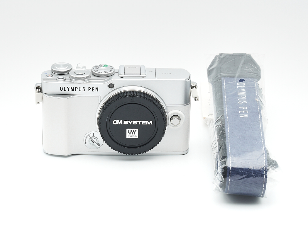 Olympus PEN E-P7 weiß Gehäuse wie neu, ca. 2990 Auslösungen #48967*