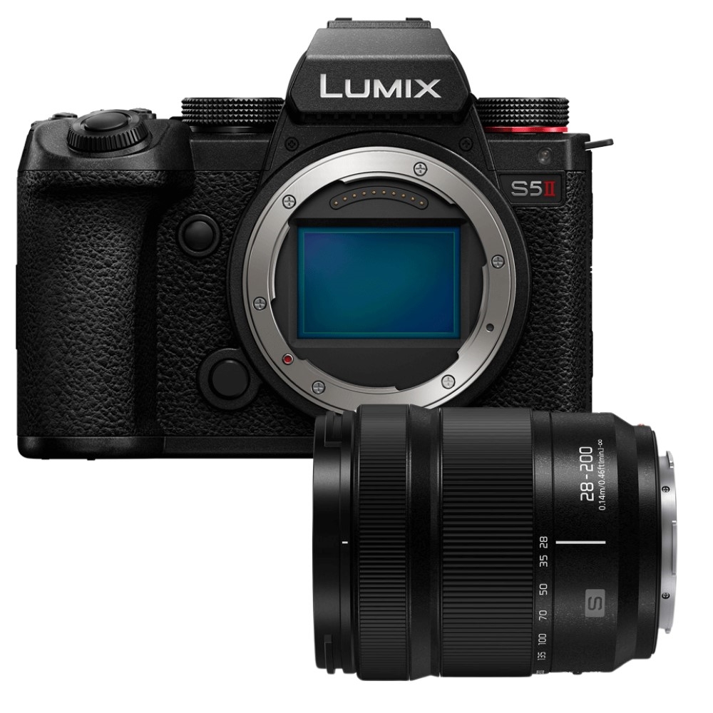 Panasonic Lumix DC-S5 II + Lumix S 28-200mm 4.0-7.1 Macro OIS
