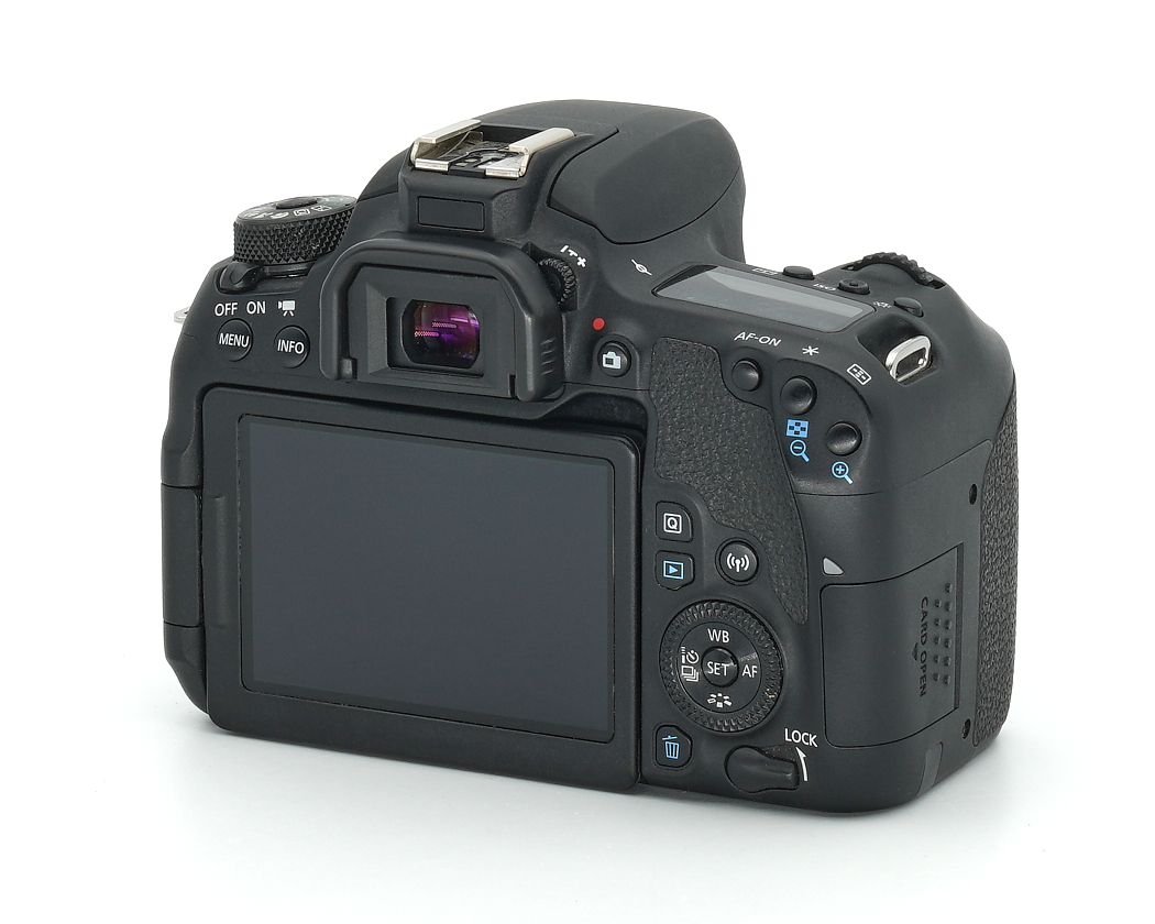 Canon EOS 77D Gehäuse wie neu, sehr gepflegt, Canon-Fachhändler #39840**