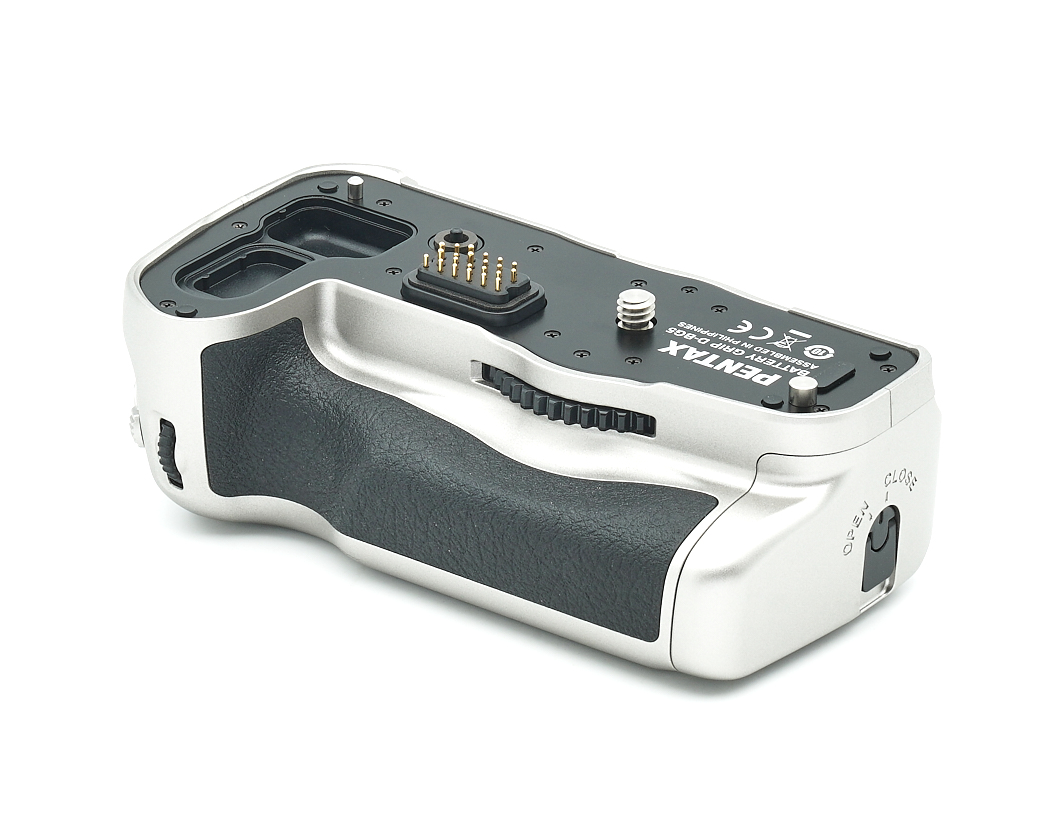 Pentax D-BG6 Batteriegriff silber für Pentax K-1, Topzustand #X40608*