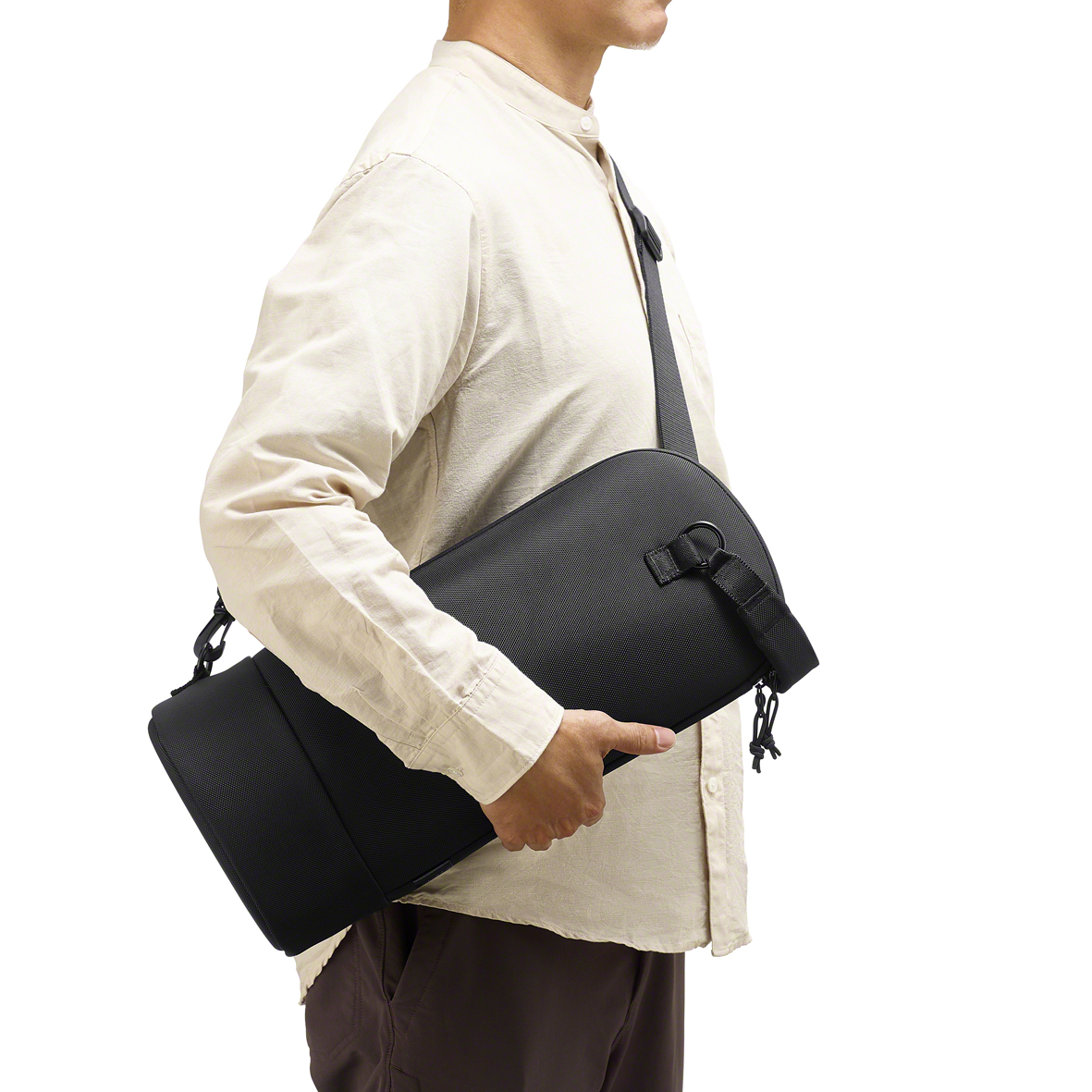 Schultertasche, schwarze Tasche, Crossbody, Messenger-Tasche, Klippverschluss-Tragegurt