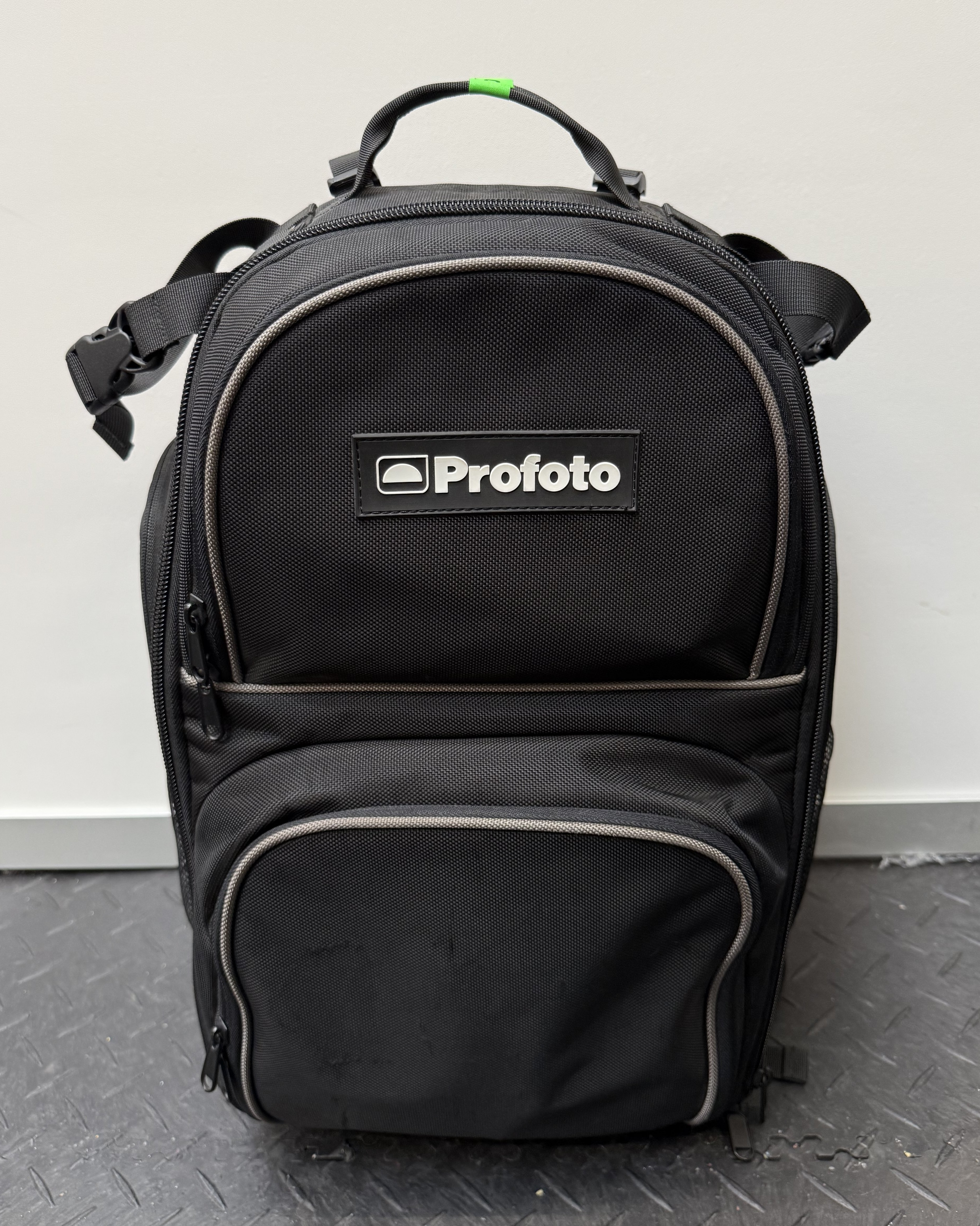 Profoto B1 500 Air TTL ON LOCATION SET Topzustand #X35528**