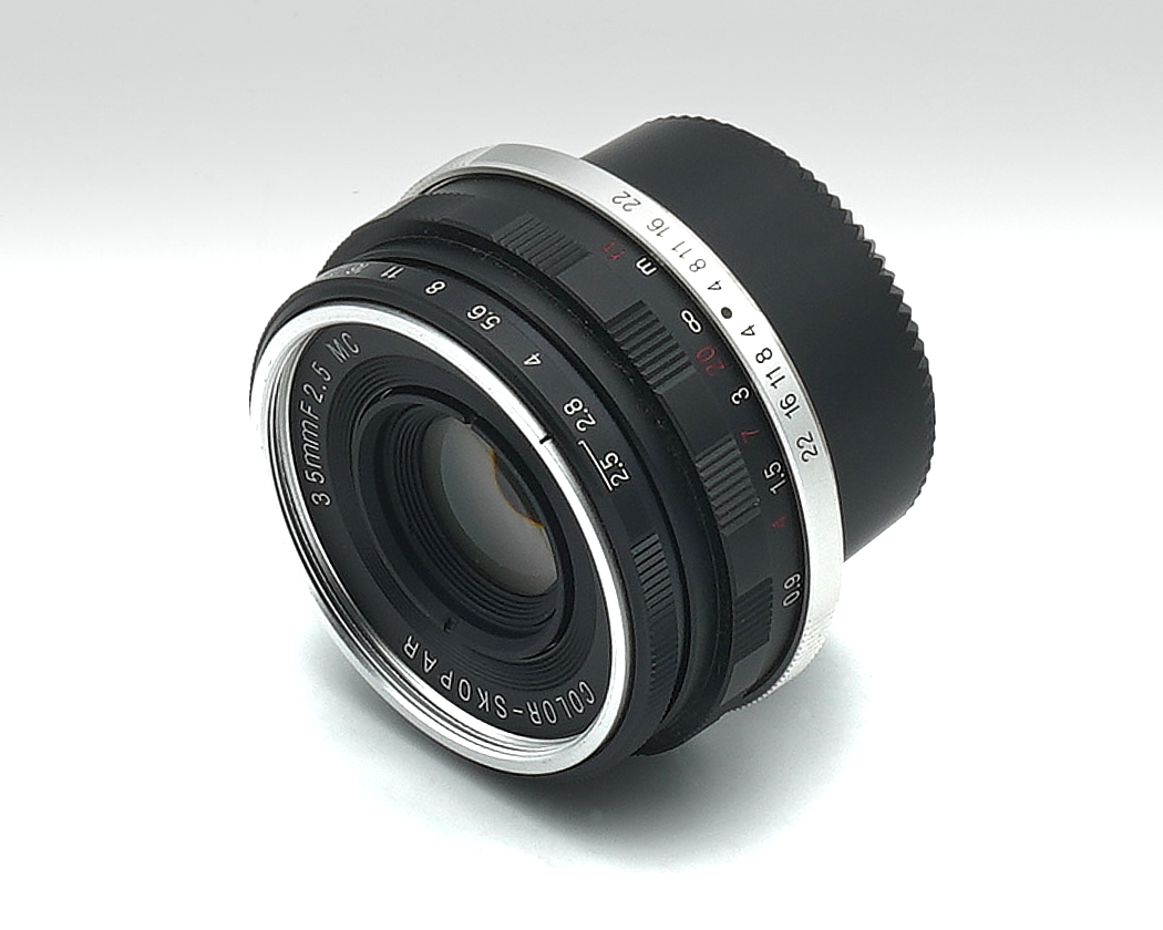 Objektiv, 50mm f/2.5, manueller Fokus, schwarz, Silbermontage