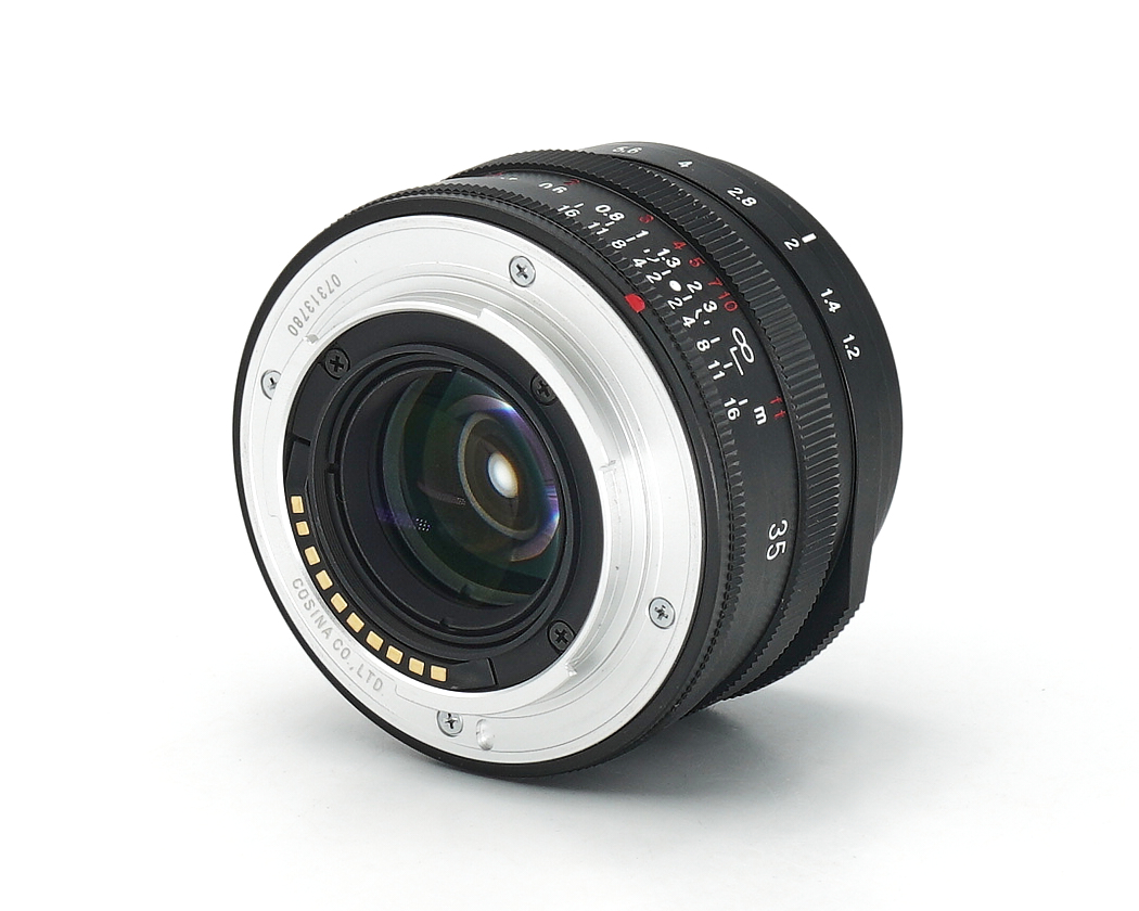 Voigtländer Nokton 35mm 1.2 schwarz für Fujifilm X-Mount Ausstellungsstück #39957