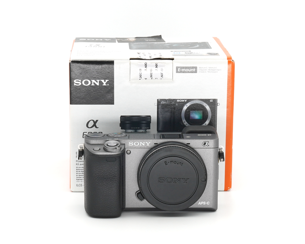 Sony Alpha 6000 graphitgrau Gehäuse Topzustand, Sony-Fachhändler #48465**