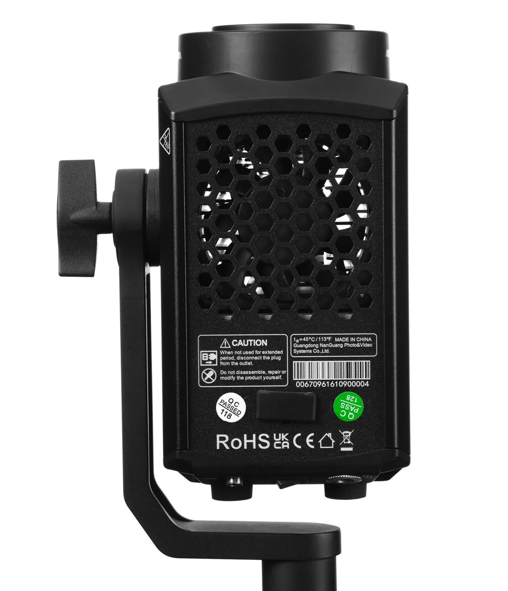 Nanlite FORZA 60C RGBLAC-LED Reportage und Studio-Scheinwerfer