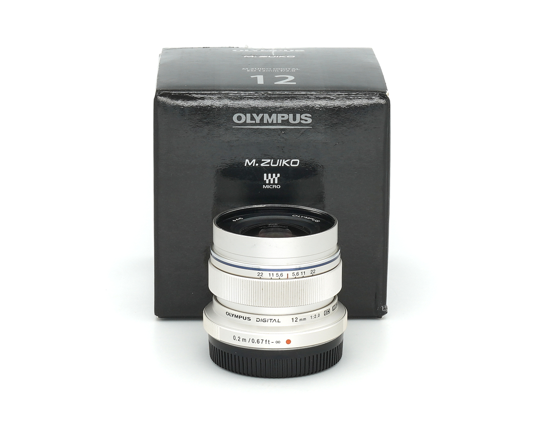 Olympus M.Zuiko Digital ED 12mm 2.0 silber #X39523-36061*