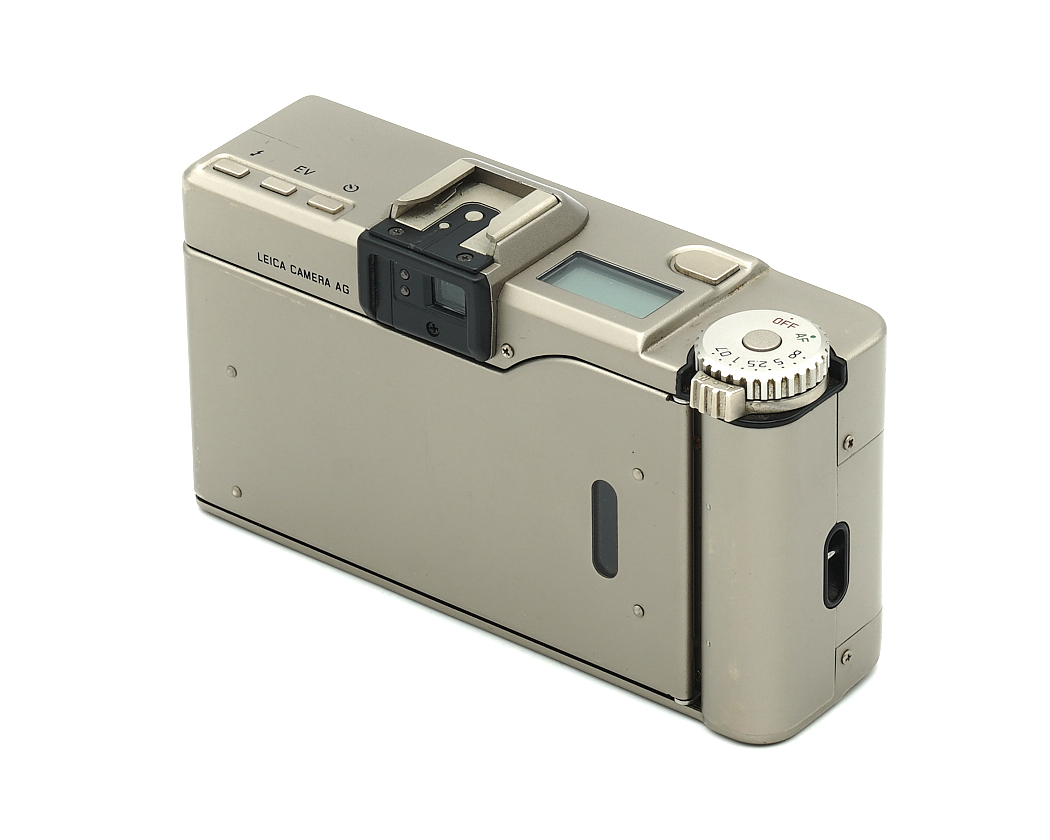 Filmkamera, Kompaktkamera, Silbernes Gehäuse, LCD-Display, Metallgehäuse