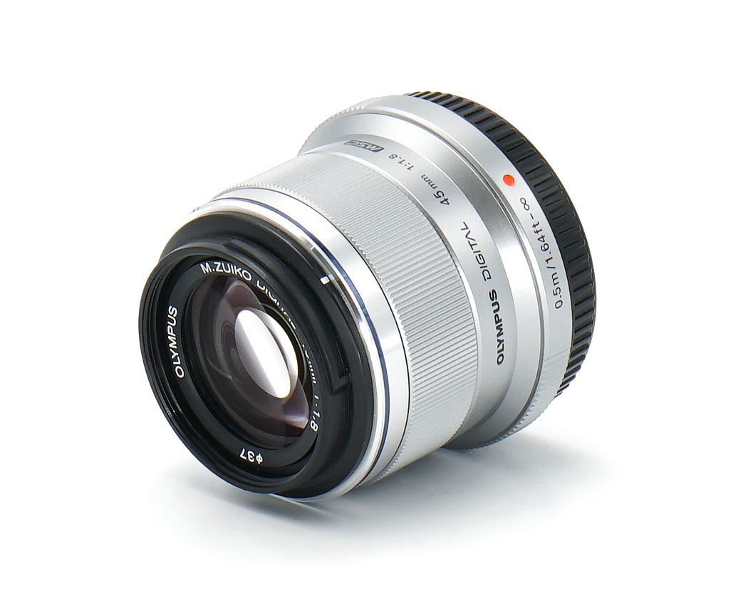Olympus M.Zuiko Digital 45mm 1.8 silber Topzustand #X41467*