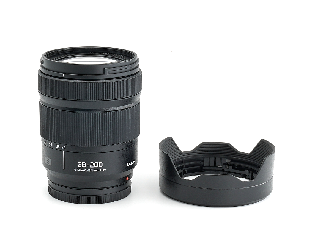 Panasonic Lumix S 28-200mm 4.0-7.1 Macro OIS