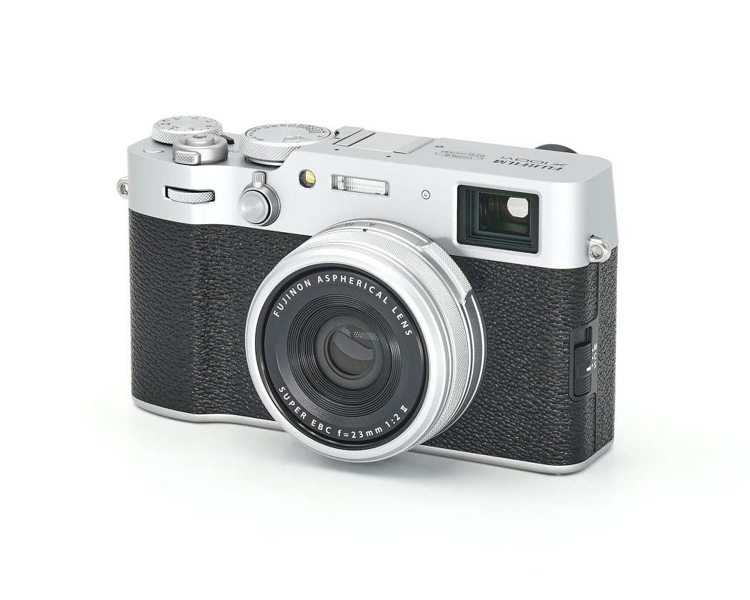 Fujifilm X100VI silber Ausstellungsstück, nur ca. 900 Auslösungen #42014**