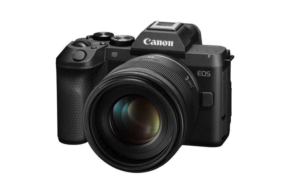 Canon EOS R8 Mark II + RF 45mm 1.2 STM