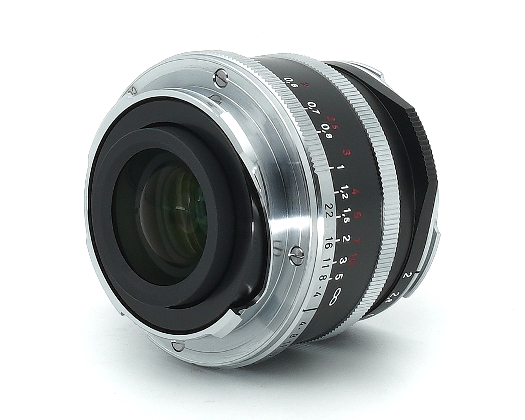 Voigtländer Ultron 28mm 2.0 ASPH VM Type I schwarz für Leica M Vitrinenmodell #X38470*