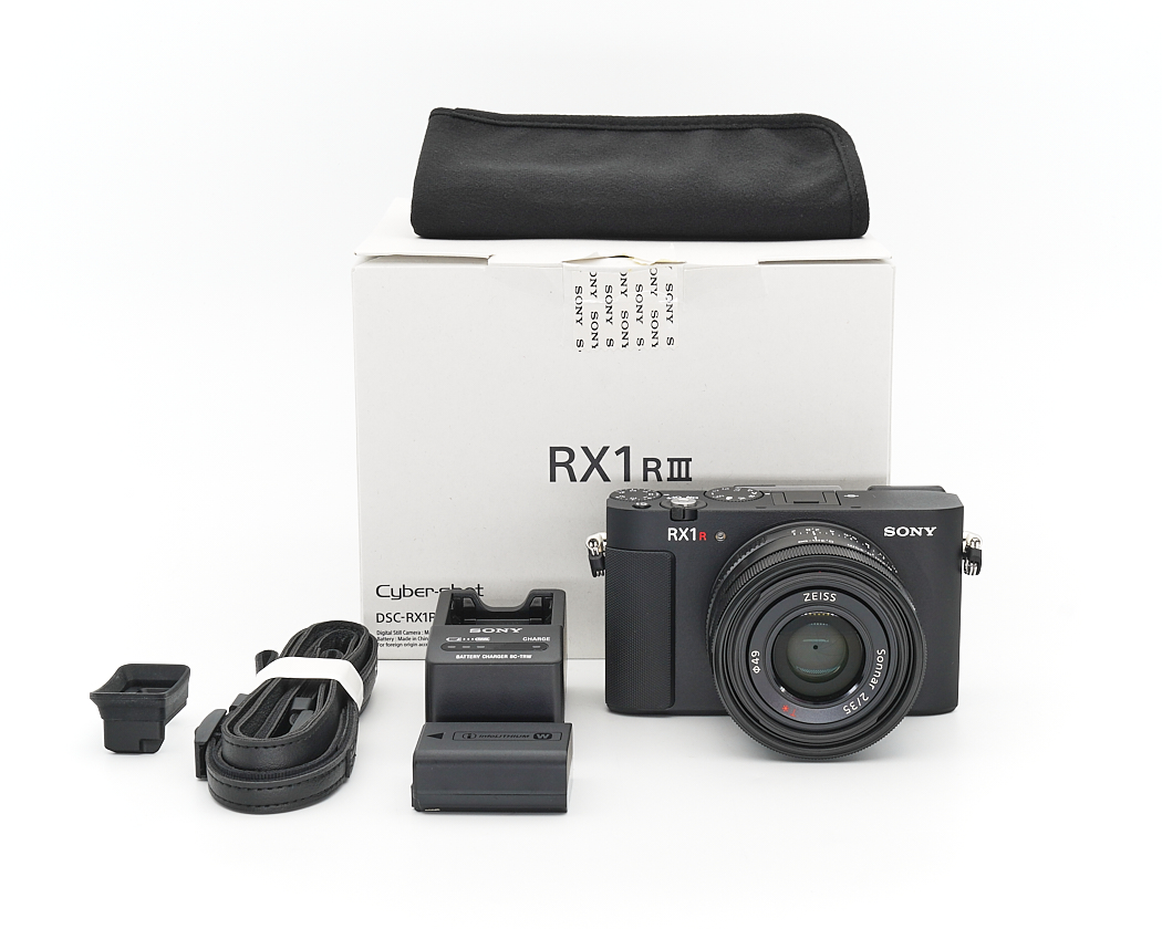 Sony RX1R III Vollformat-Kompaktkamera NUR 27 Auslösungen #**