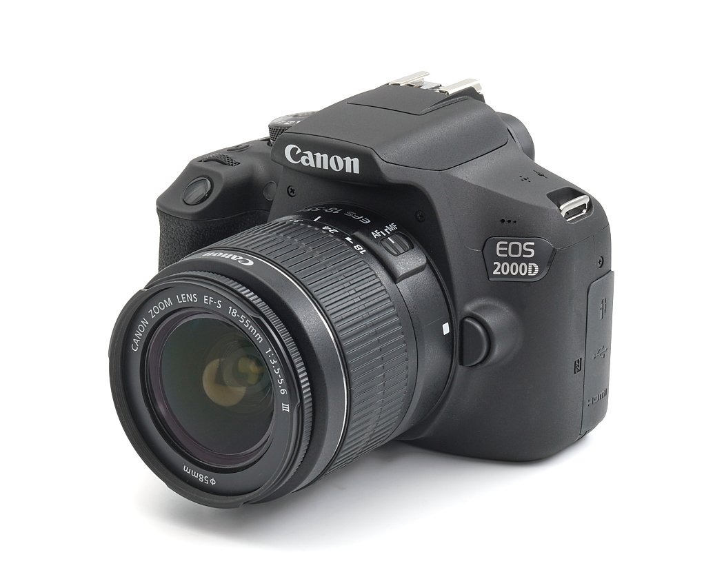 Canon EOS 2000D + EF-S 18-55mm 3.5-5.6 III Sonderposten, Messeware #**