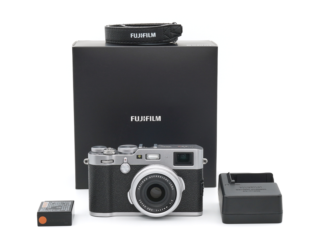 Fujifilm X100F silber Topzustand, nur ca. 790 Auslösungen #48335**
