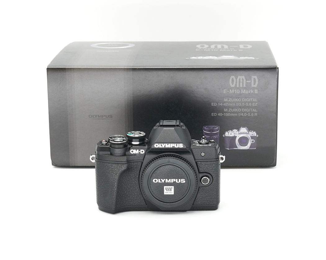 Olympus OM-D E-M10 Mark III schwarz Gehäuse Demoware, nur ca. 990 Auslösungen #49263**
