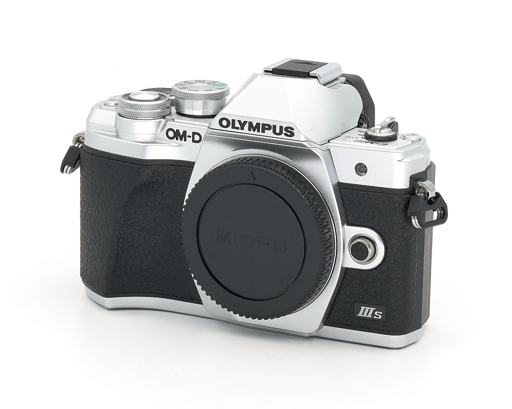 Olympus OM-D E-M10 Mark IIIS silber Sondermodell, Topzustand #X36096*
