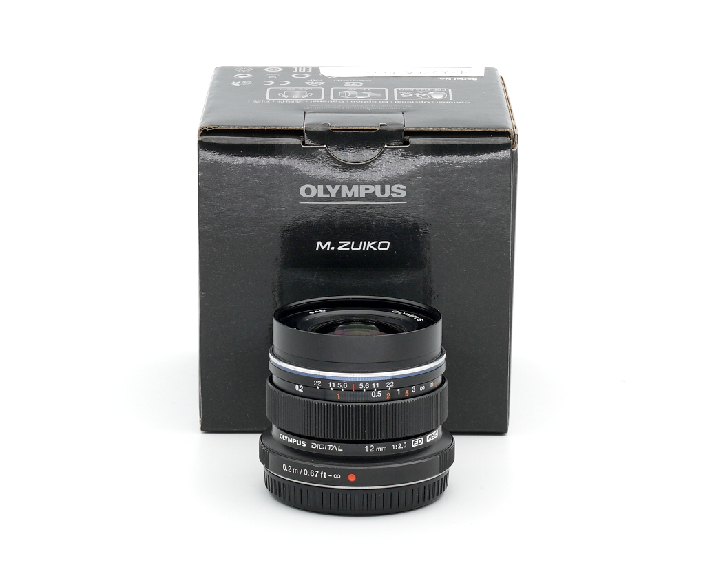 Olympus M.Zuiko Digital ED 12mm 2.0 schwarz Retoure #X40415**