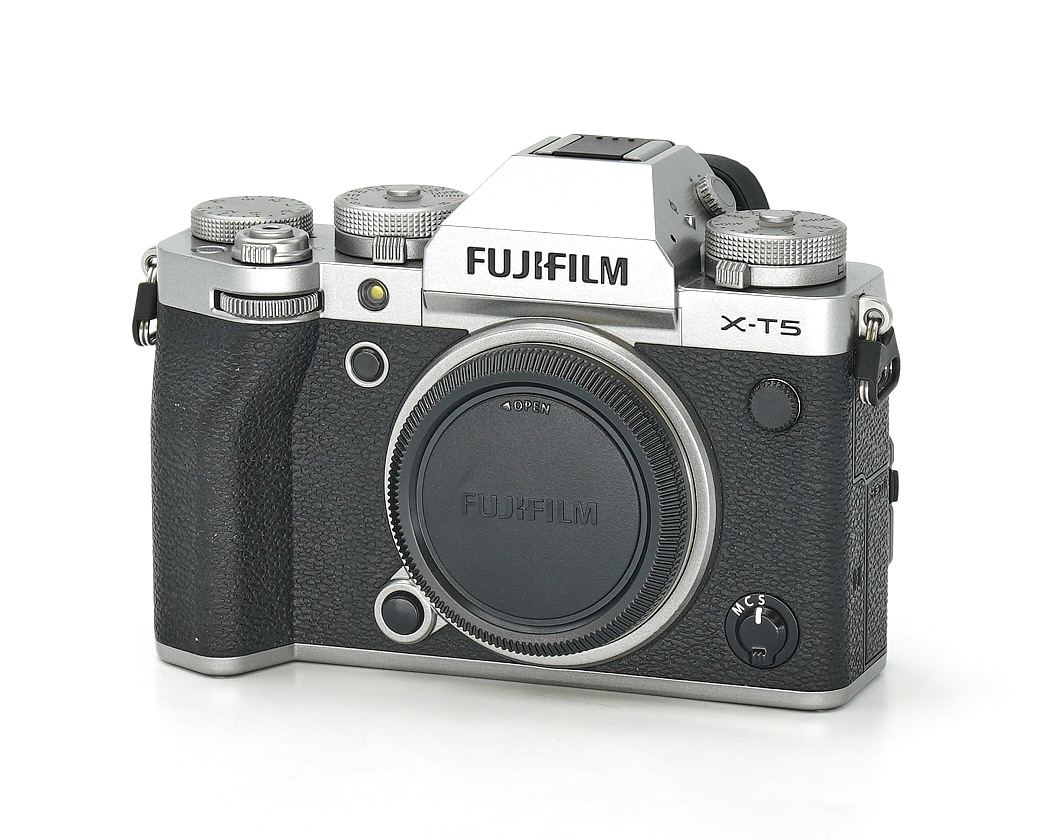 Fujifilm X-T5 silber Gehäuse  Einzelstück , nur 9 Auslösungen #51222**